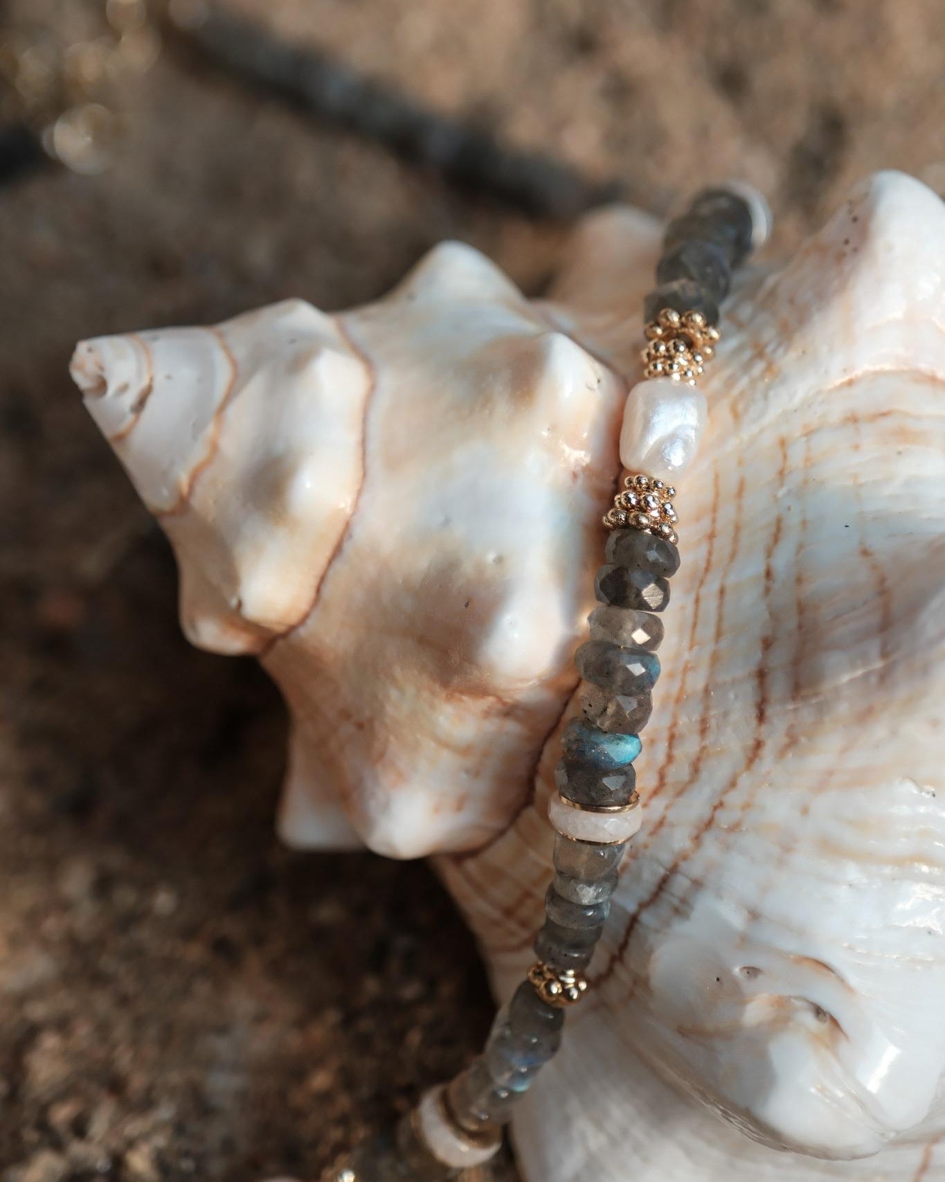 Collier Aura en labradorite & perles d’eau douce - Apprêts dorés à l'or fin