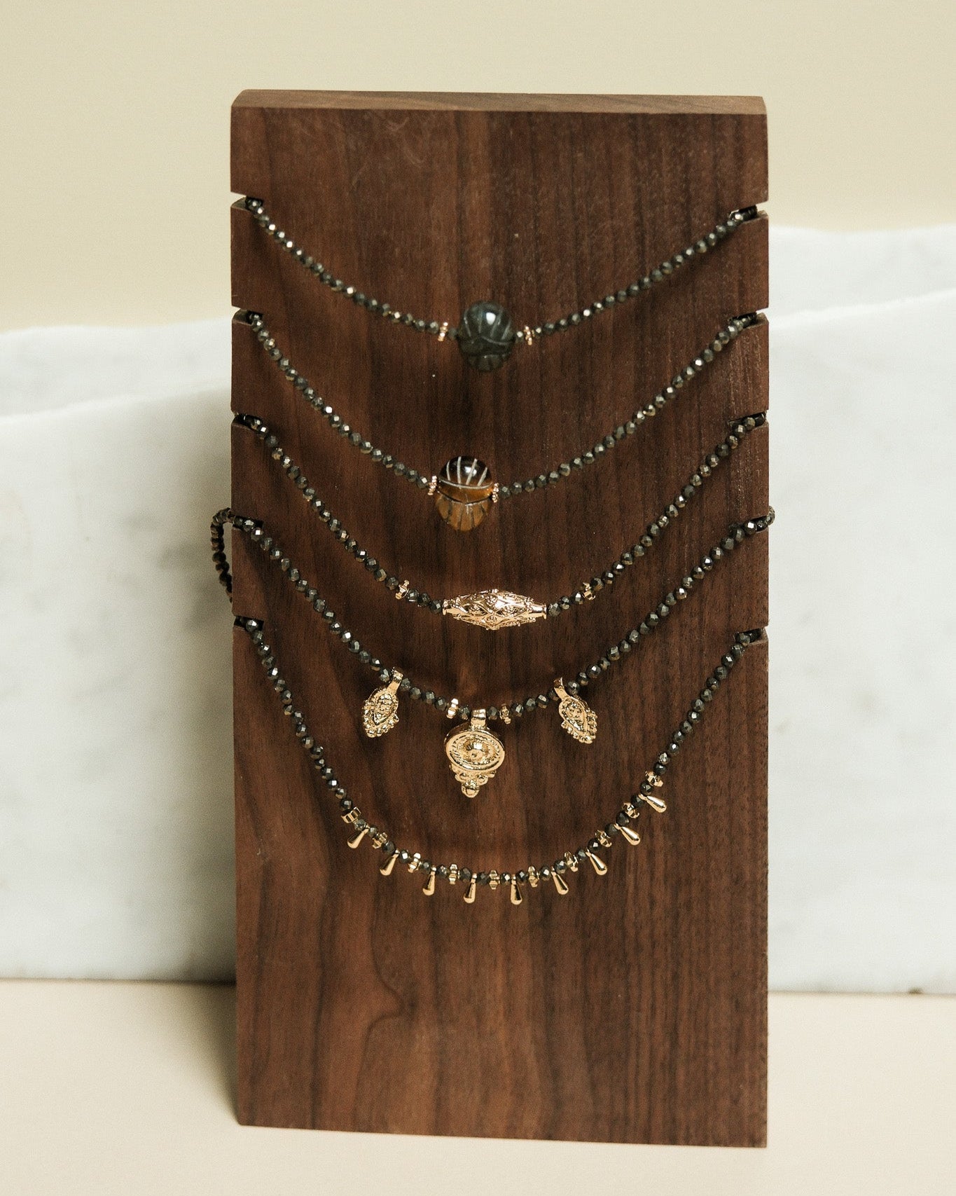 Collier Talisman en perles de Pyrite - Pendentif et apprêts dorés à l’or fin 24 carats